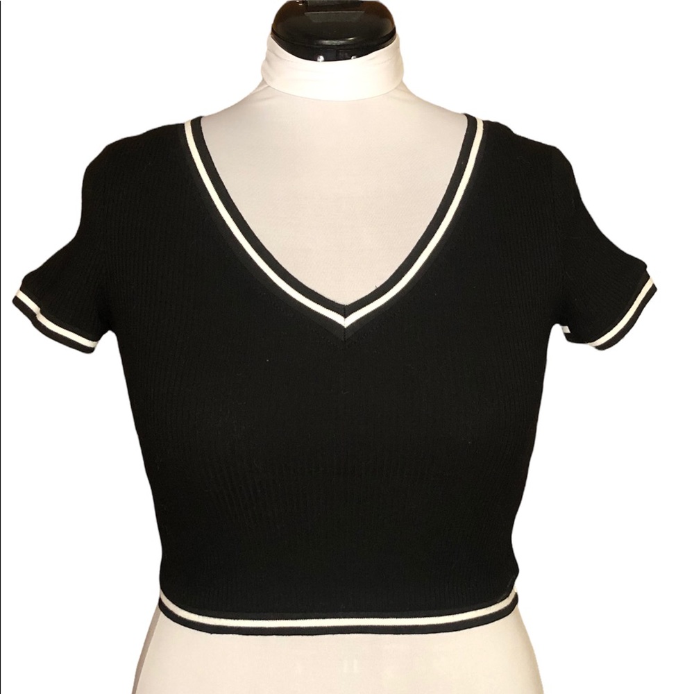 Black Crop Top with Whit Trim